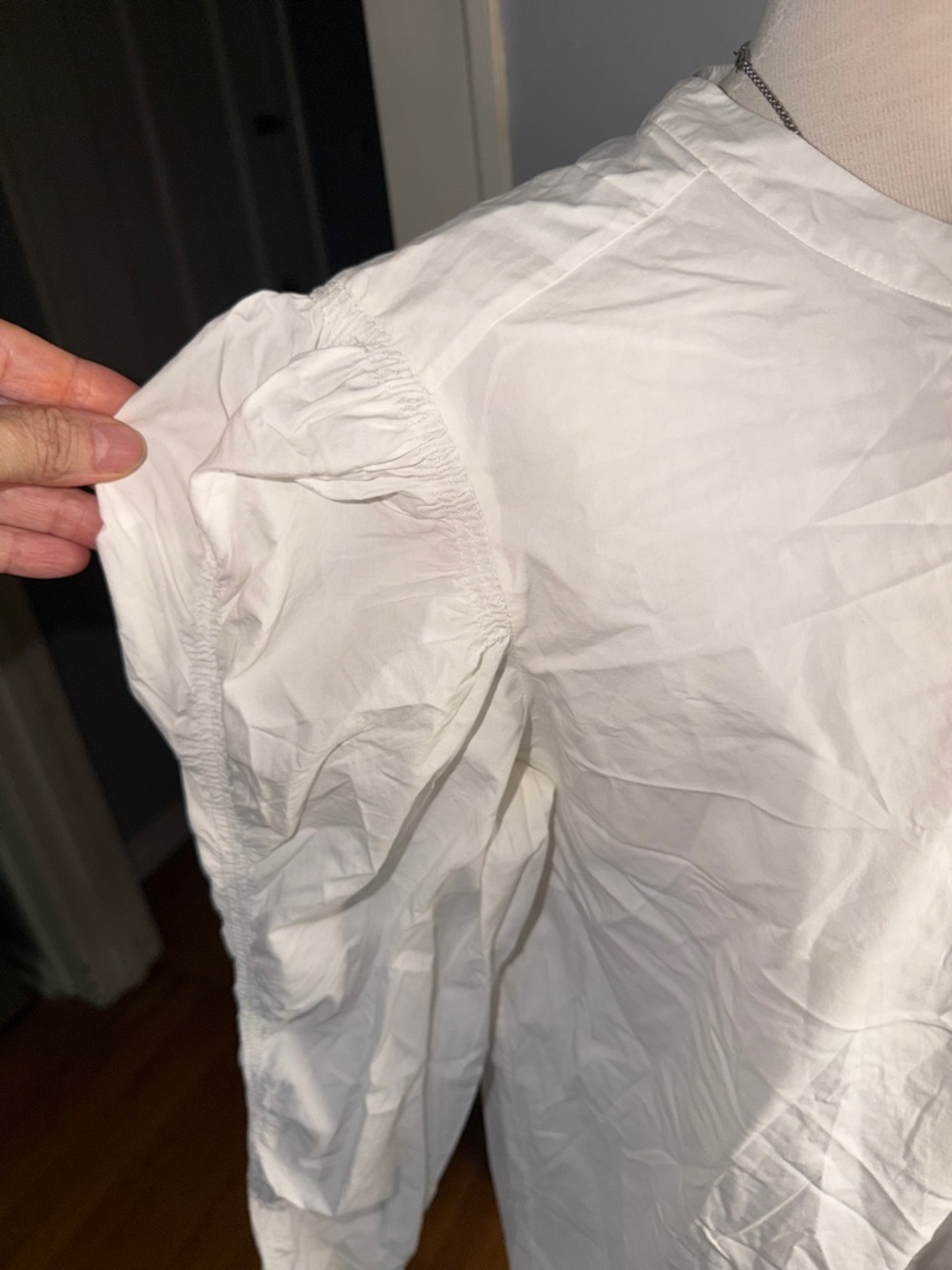 Elegant White Ruched-Shoulder Button-Front Blouse - Picture 4 of 12
